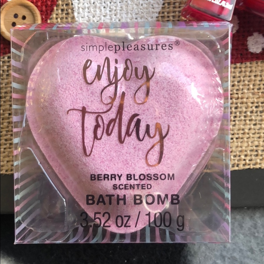 Fun Valentine’s Day bundle! - Picture 4 of 4